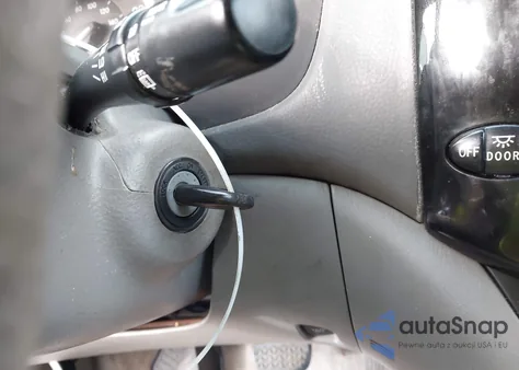 2005 Toyota Sienna Ce/Le from USA, damaged, VIN 5TDZA23C25S269756